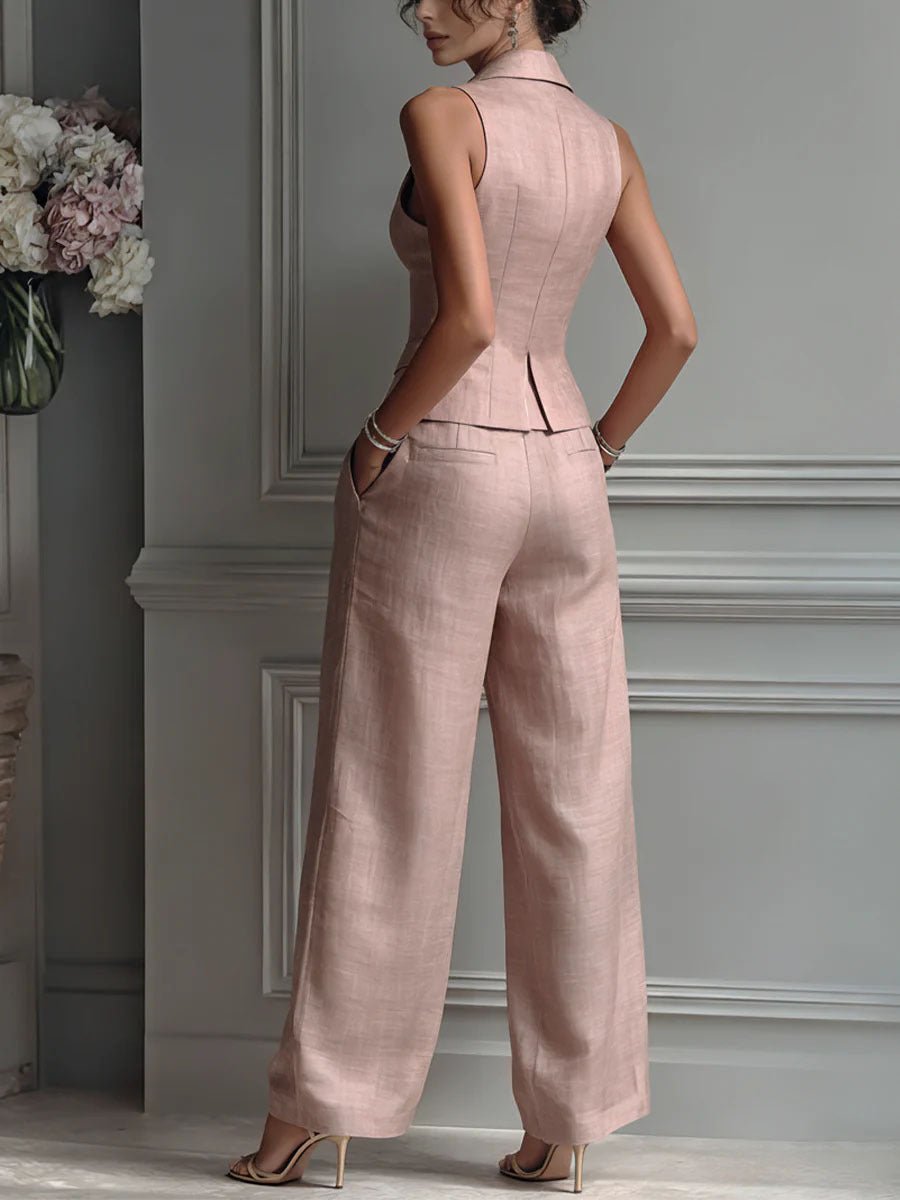 Armani • Completo da donna a due pezzi con scollo a V e bottoni
